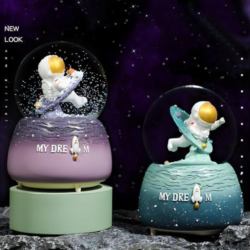 Astronaut Snow Globe - Musical Automatic Snowflakes for Kids