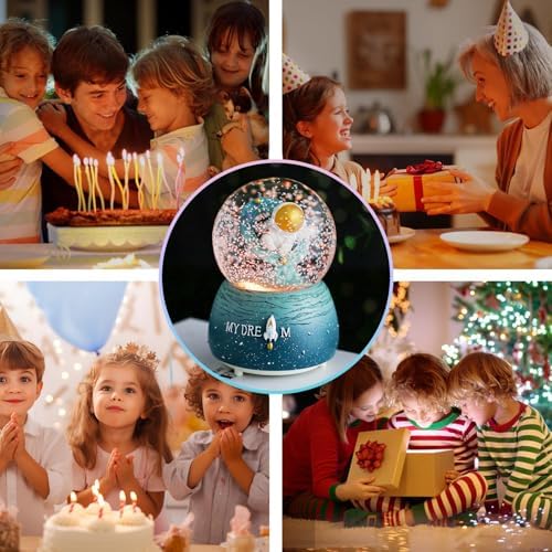 Astronaut Snow Globe - Musical Automatic Snowflakes for Kids