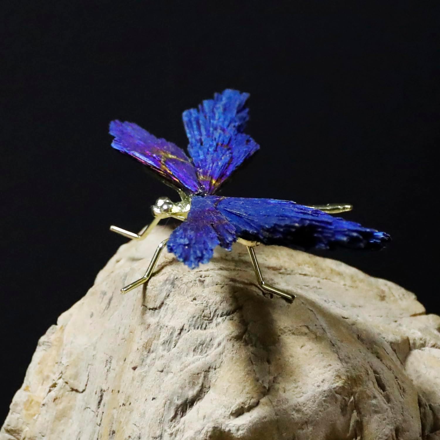 Aura Kyanite Dragonfly Crystal Decor with Stand