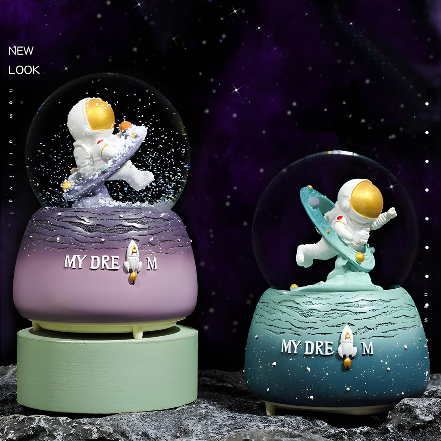 Astronaut Snow Globe - Musical Automatic Snowflakes for Kids