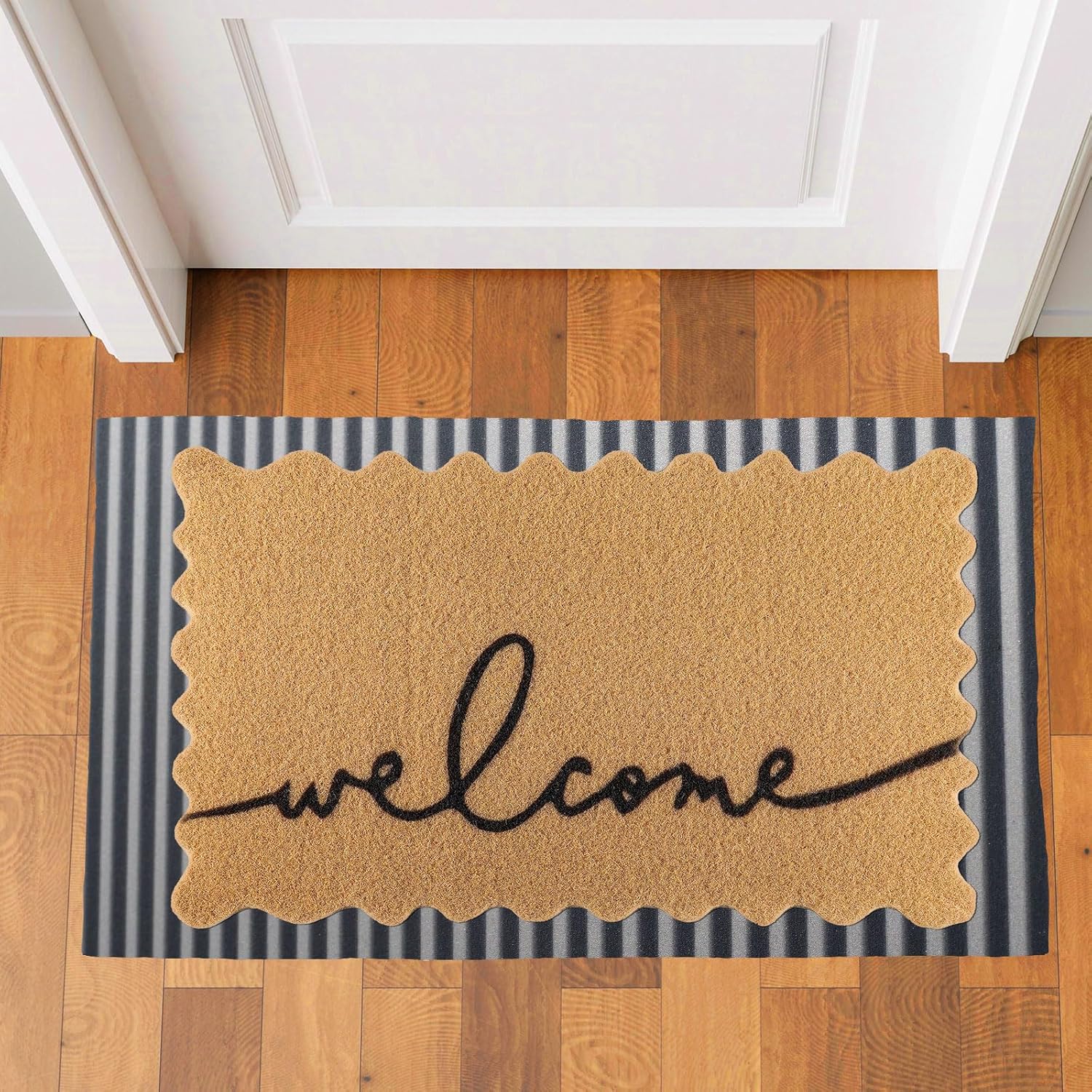 Scalloped Edge Welcome Doormat with Non Slip Backing